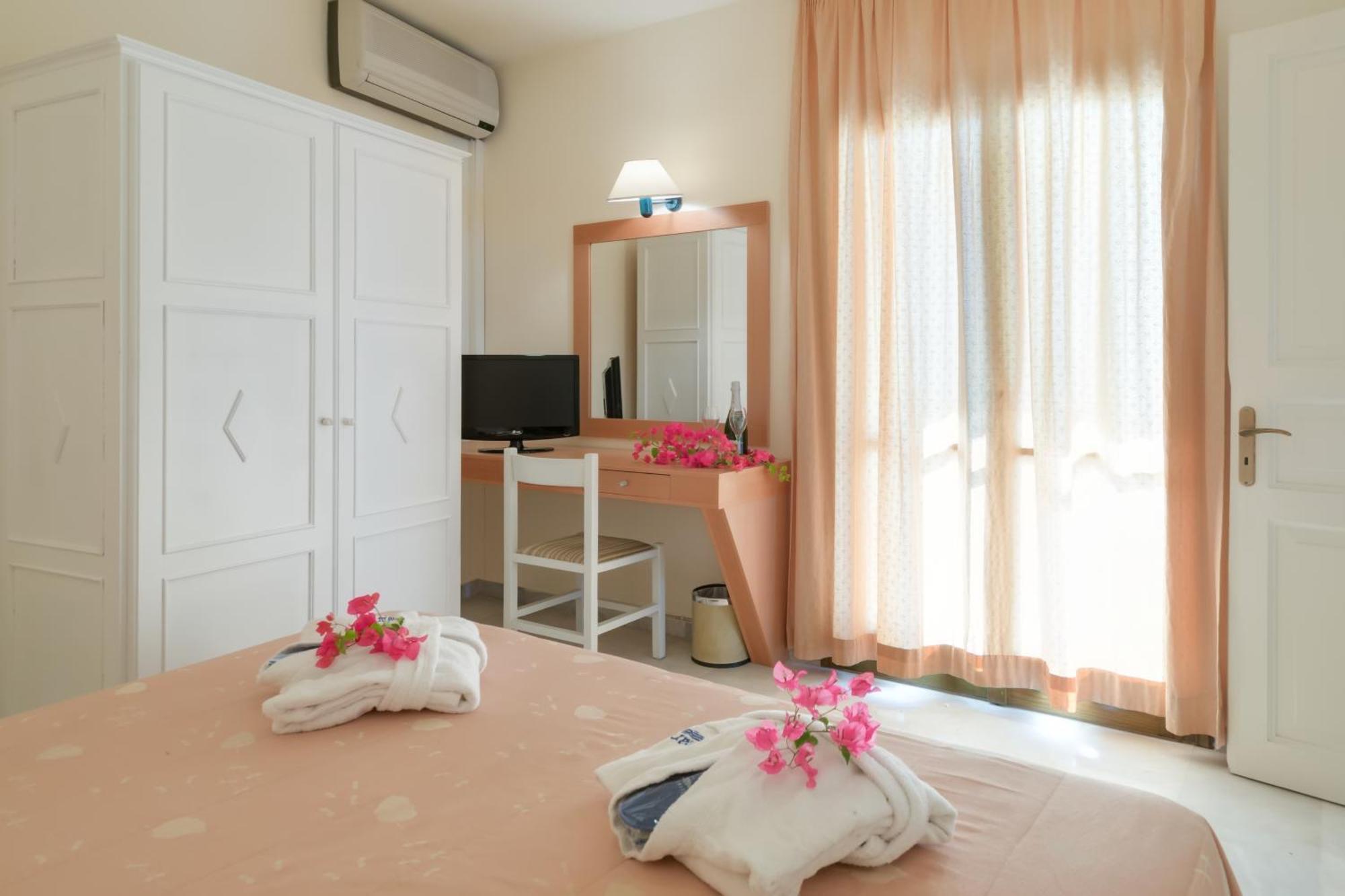 Mare Hotel Apartments 圣尼古拉奥斯 外观 照片